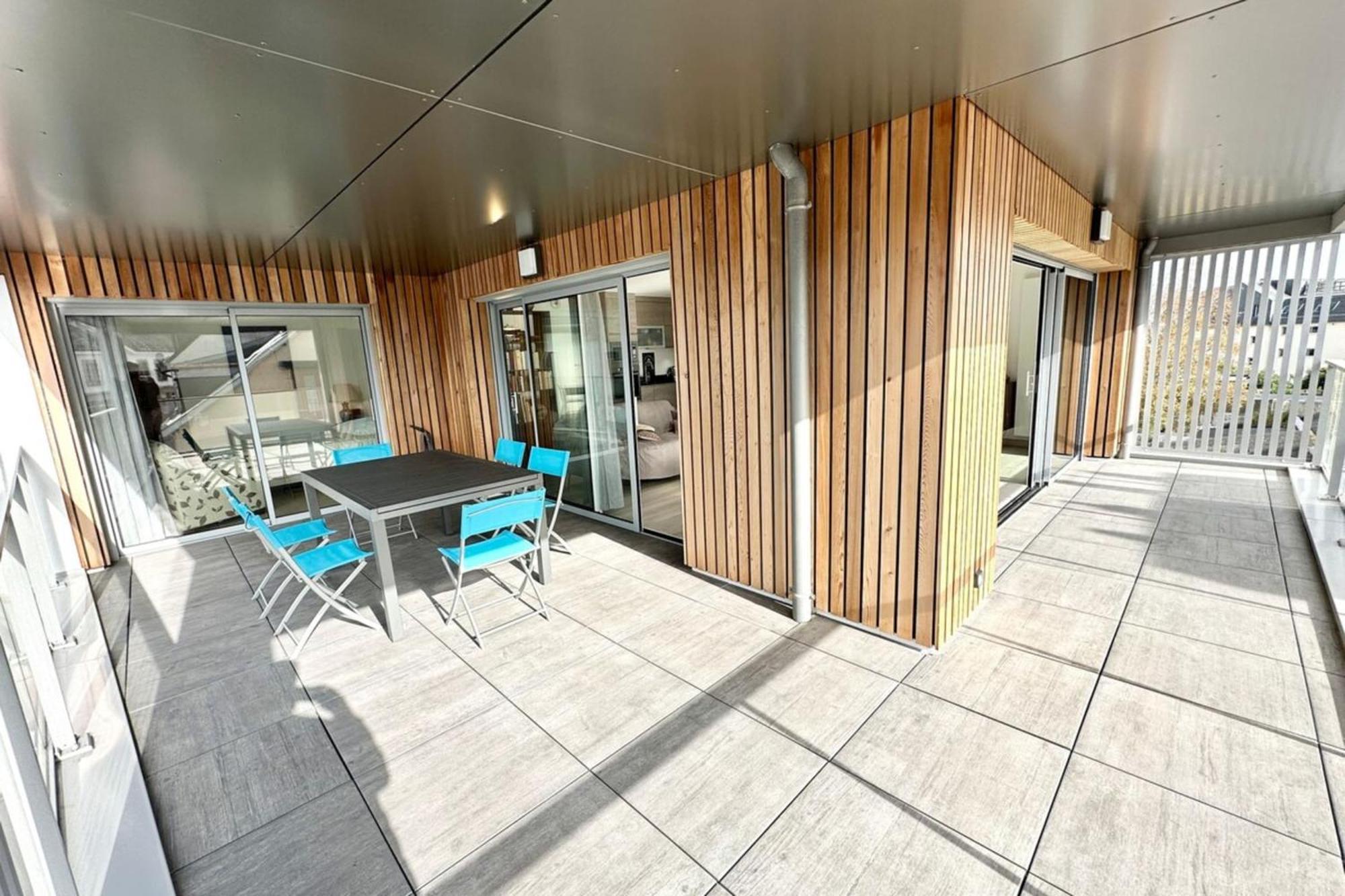 Appartement Spacieux T4 Neuf De Standing Plein Bourg *