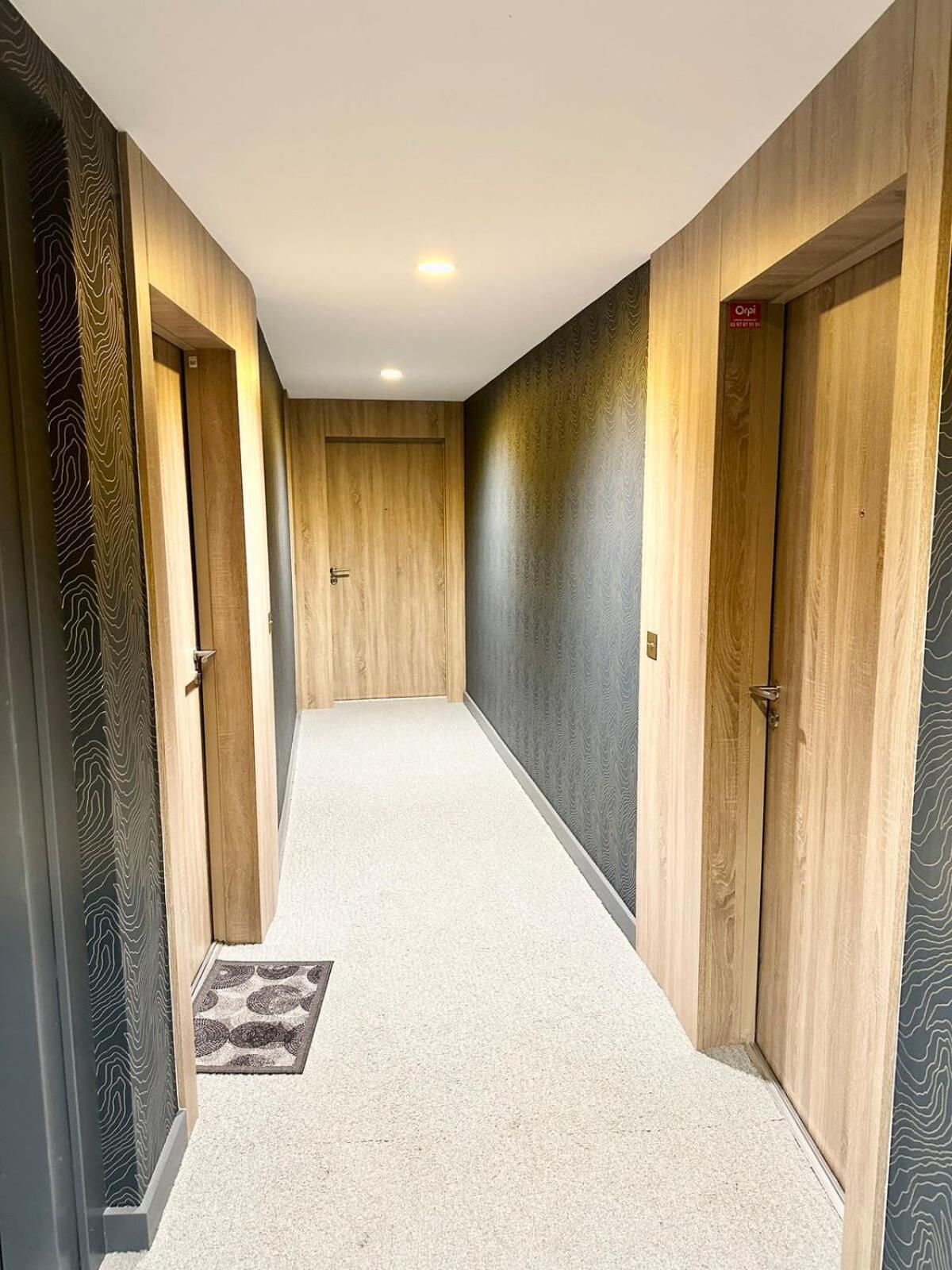 Apartment Spacieux T4 Neuf De Standing Plein Bourg *