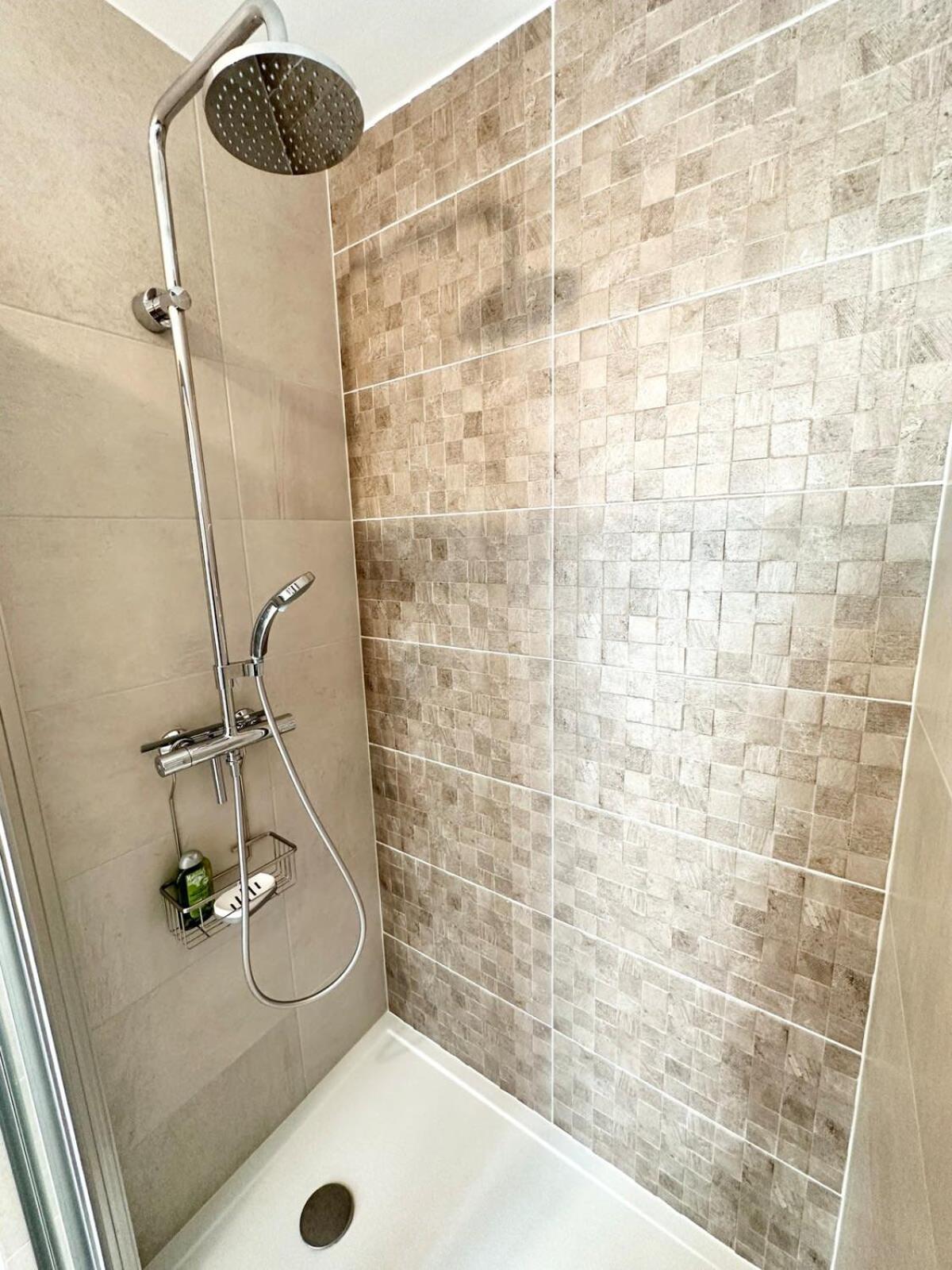 Spacieux T4 Neuf De Standing Plein Bourg Apartment *
