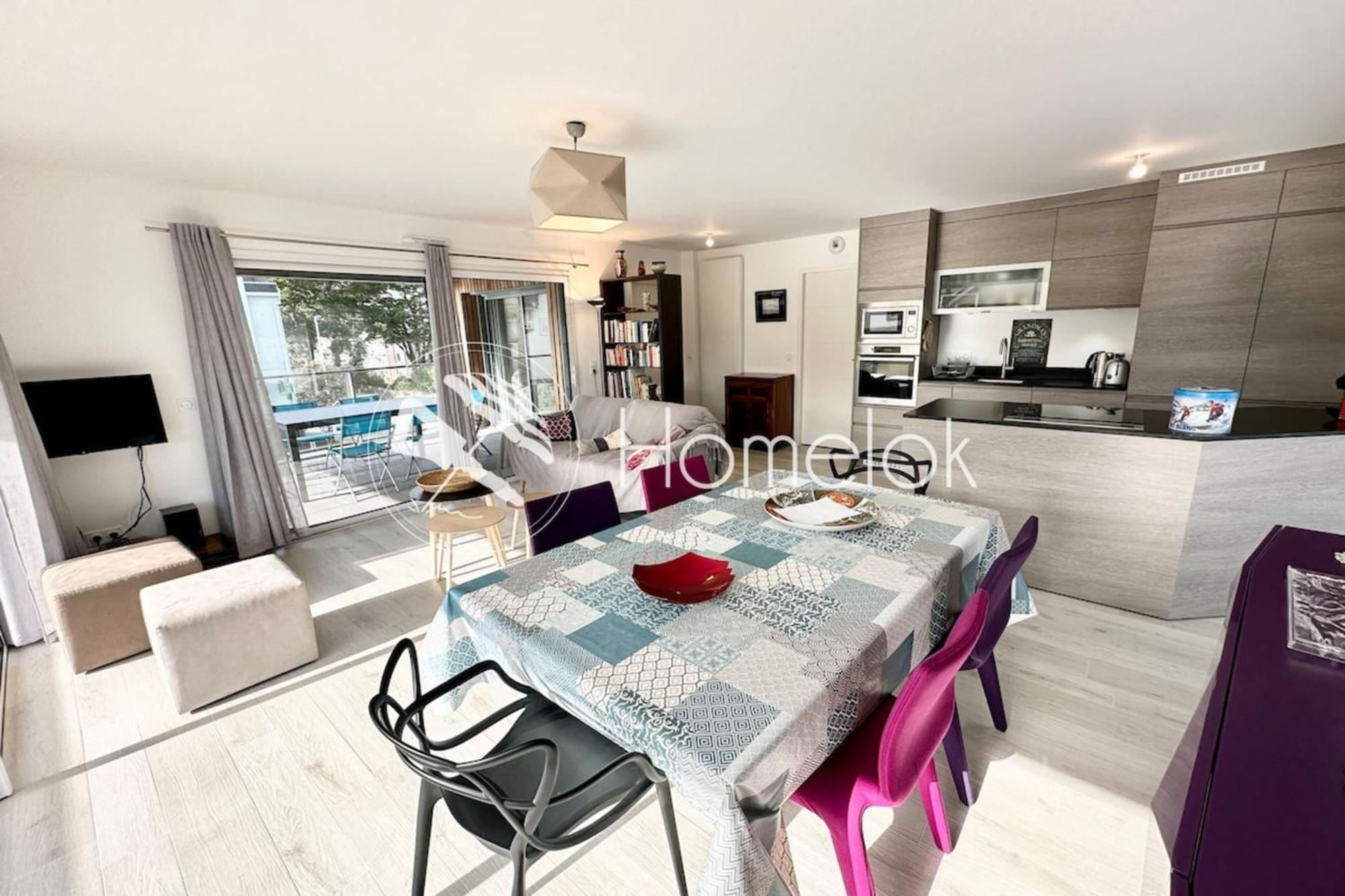 Spacieux T4 Neuf De Standing Plein Bourg Apartment